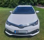 Toyota Auris kombi, 1,6 Valvematic Active Trend +, 97 kW, r.v. 9/2015, v provozu 11/2015, 145500 km, STK do 1. 11. 2025, bl, benzn, 6ti rychlostn pevodovka, 16 disky kol z lehkch slitin. Vbava: tempomat, omezova rychlosti, ABS, ESP, protiskl ...